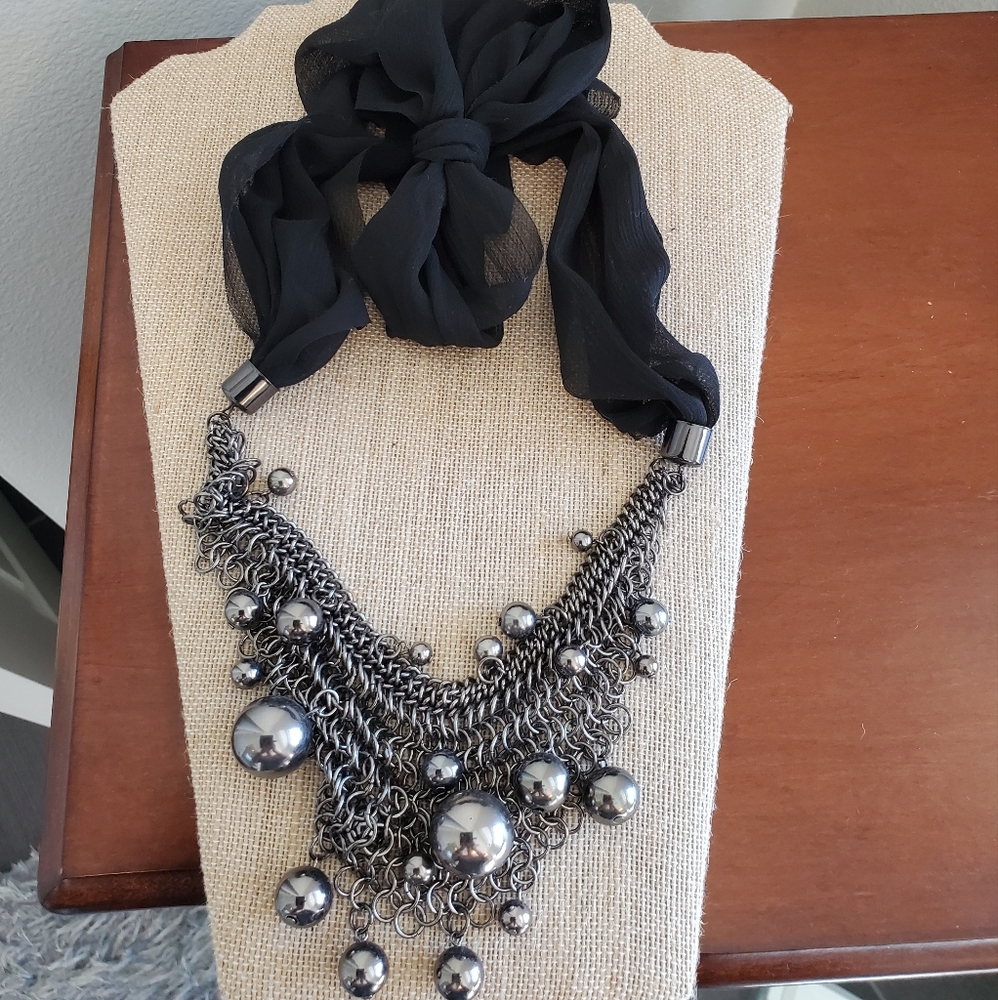 Necklace - Picture 2 of 3